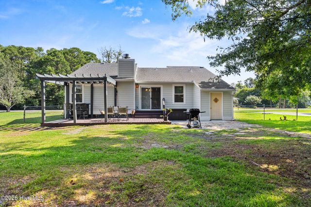 653 Hidden Valley Road, Wilmington, NC 28409