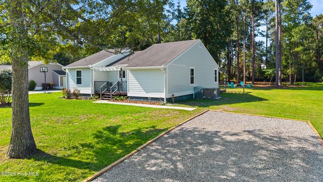 653 Hidden Valley Road, Wilmington, NC 28409