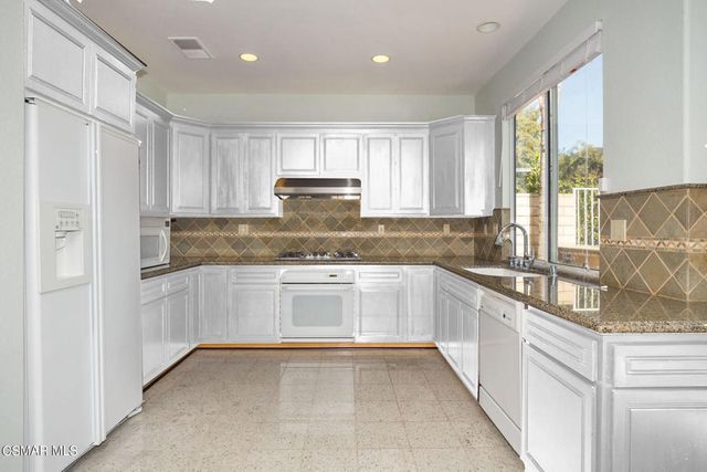 2546 Renata Court, Thousand Oaks, CA 91362