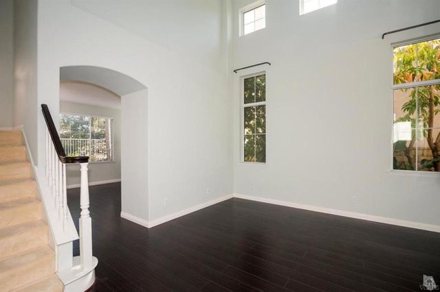 2546 Renata Court, Thousand Oaks, CA 91362