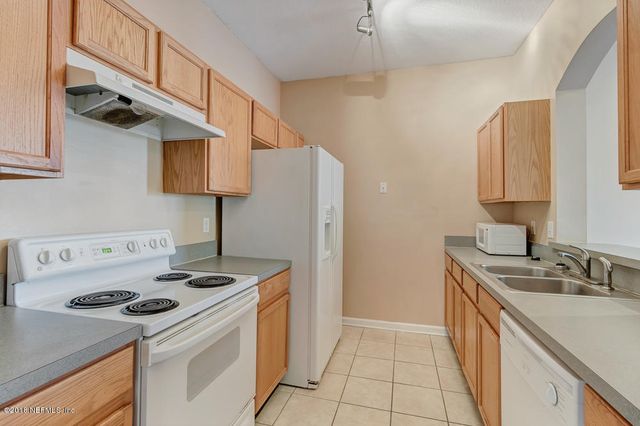 7990 BAYMEADOWS Road E 211, Jacksonville, FL 32256