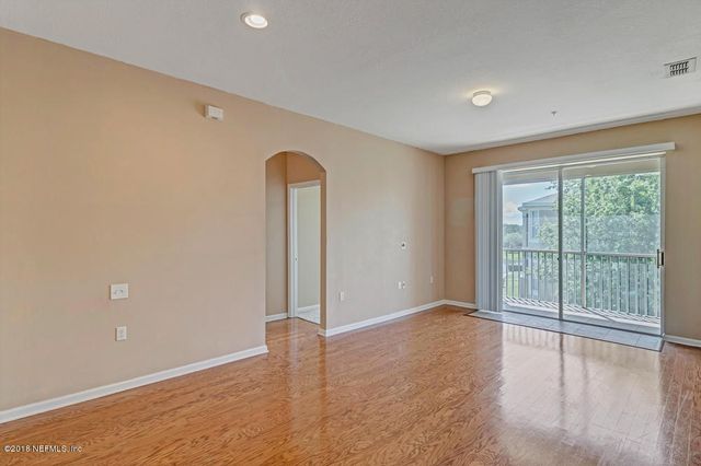 7990 BAYMEADOWS Road E 211, Jacksonville, FL 32256