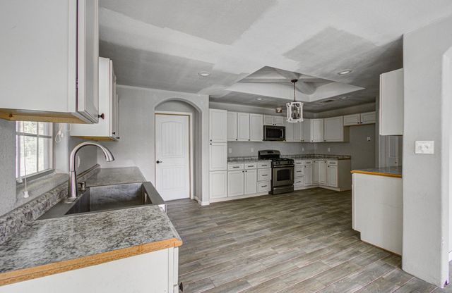 1499 County Road 393b, Alvin, TX 77511