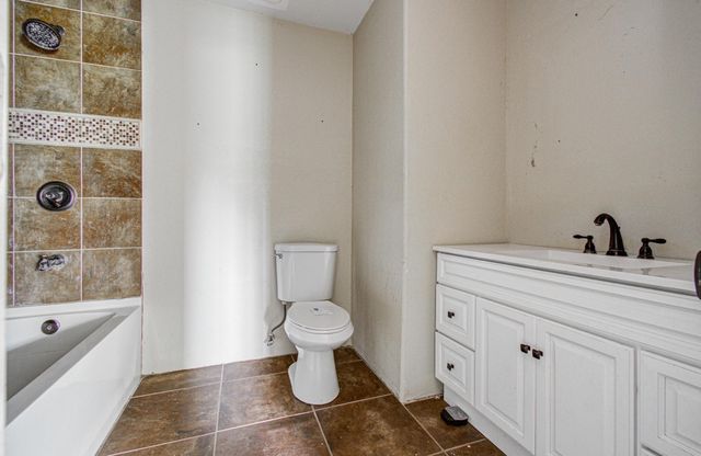 1499 County Road 393b, Alvin, TX 77511