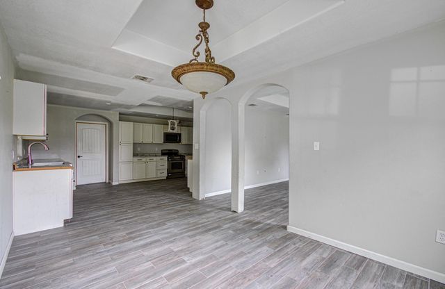 1499 County Road 393b, Alvin, TX 77511