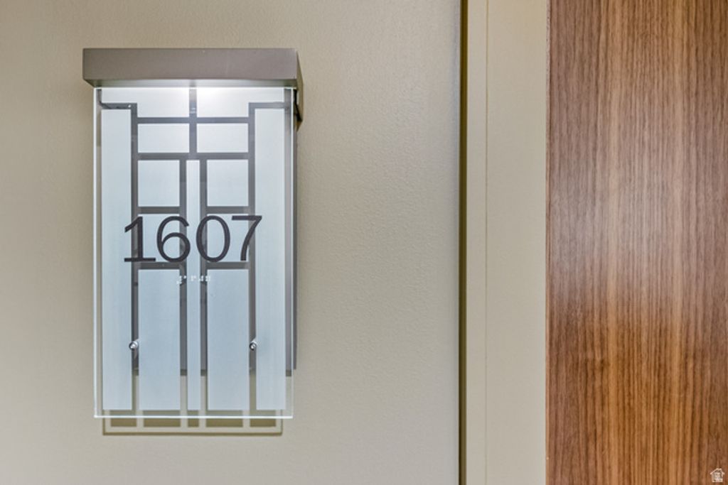 Image 2 of property listing at 99 W SOUTH TEMPLE ST #1607, Salt Lake City, UT 84101