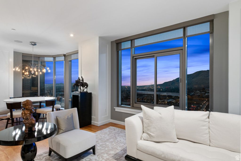 Image 18 of property listing at 99 W SOUTH TEMPLE ST #1607, Salt Lake City, UT 84101