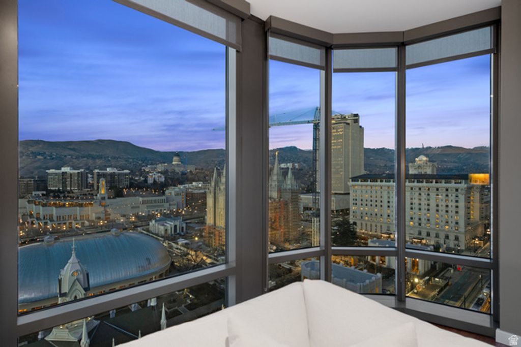 Image 24 of property listing at 99 W SOUTH TEMPLE ST #1607, Salt Lake City, UT 84101
