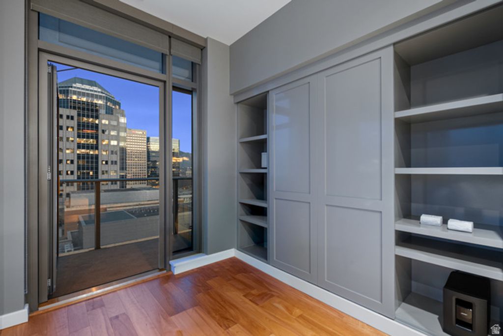 Image 26 of property listing at 99 W SOUTH TEMPLE ST #1607, Salt Lake City, UT 84101