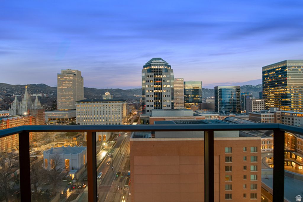 Image 33 of property listing at 99 W SOUTH TEMPLE ST #1607, Salt Lake City, UT 84101
