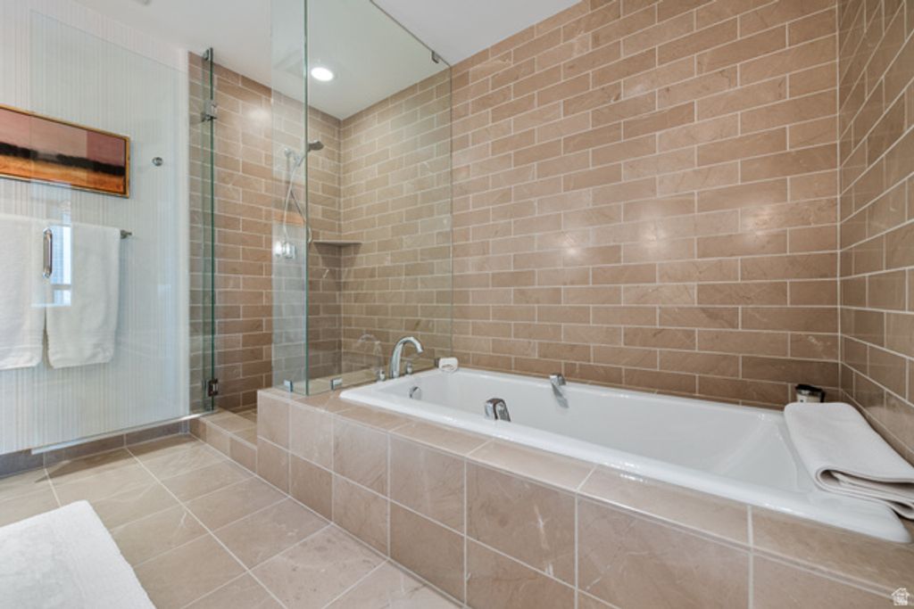 Image 52 of property listing at 99 W SOUTH TEMPLE ST #1607, Salt Lake City, UT 84101