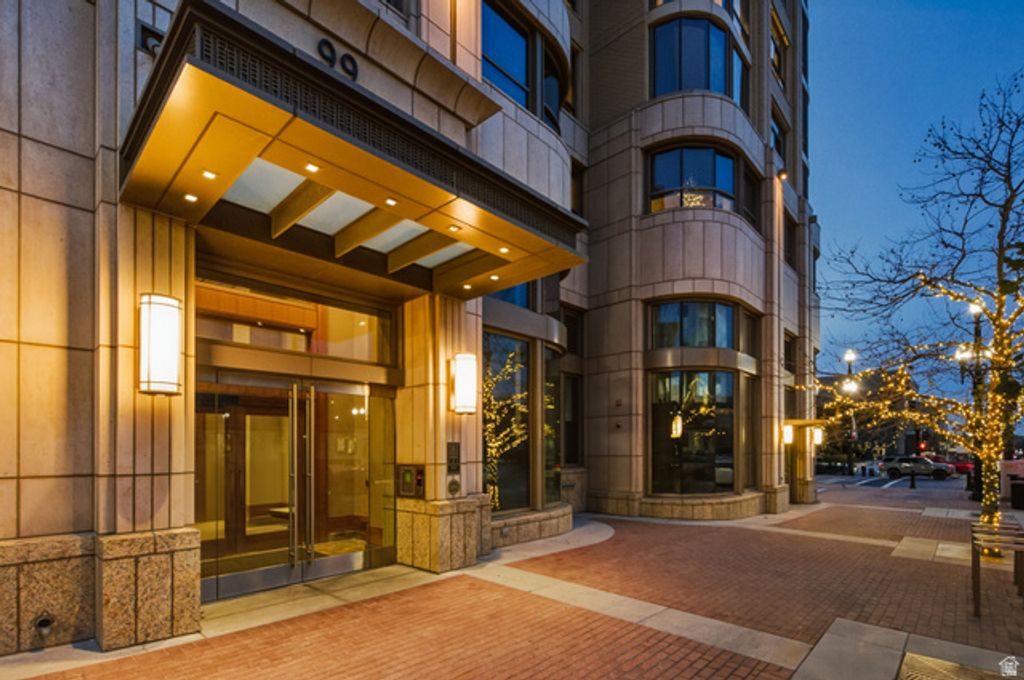 Image 64 of property listing at 99 W SOUTH TEMPLE ST #1607, Salt Lake City, UT 84101