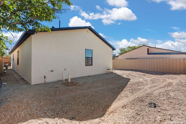 1509 JESUS Street SE, Albuquerque, NM 87102