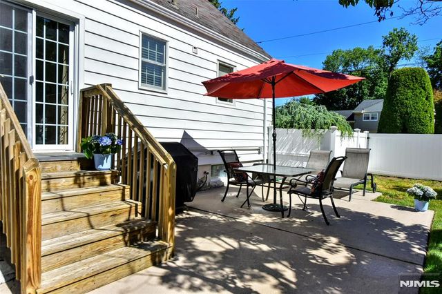 3 4th Avenue, Westwood, NJ 07675