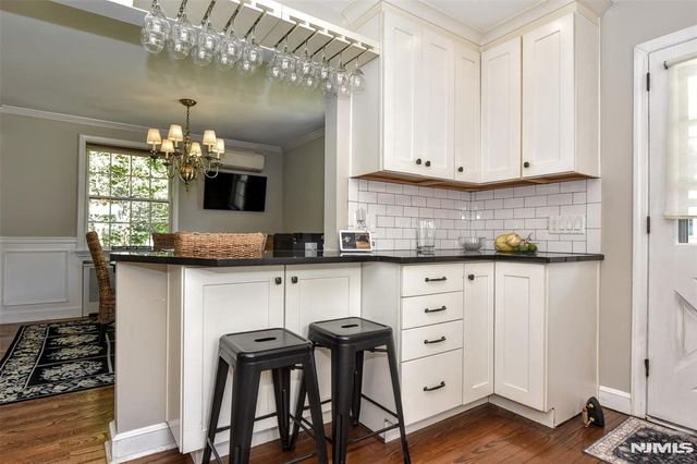 3 4th Avenue, Westwood, NJ 07675