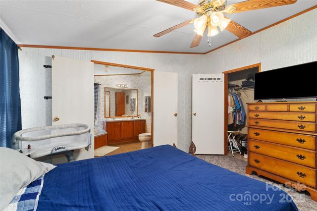 18 Dooley Drive, Canton, NC 28716
