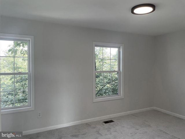5751 S HIL MAR CIR, District Heights, MD 20747