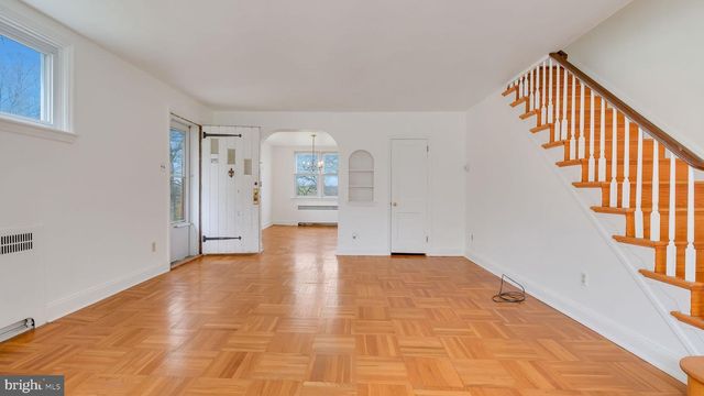 136 ACADEMY LN, Upper Darby, PA 19082