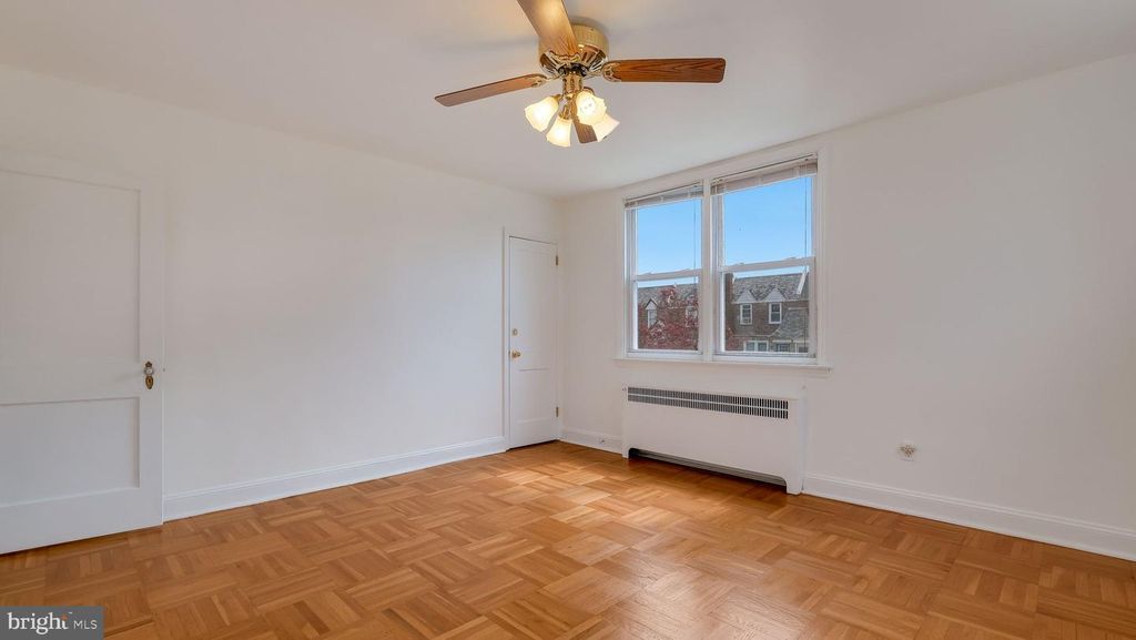 Image 16 of property listing at 136 ACADEMY LN, Upper Darby, PA 19082