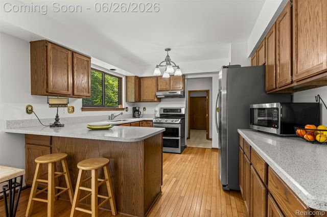 17520 Laurel Drive, Livonia, MI 48152