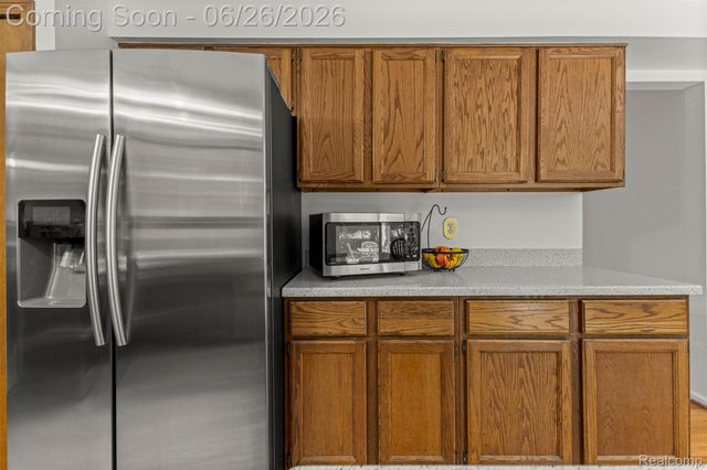 17520 Laurel Drive, Livonia, MI 48152