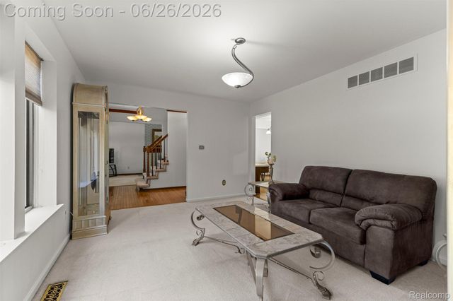 17520 Laurel Drive, Livonia, MI 48152
