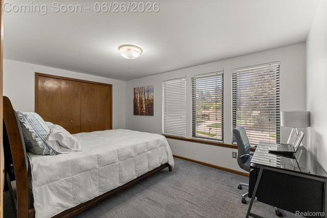 17520 Laurel Drive, Livonia, MI 48152