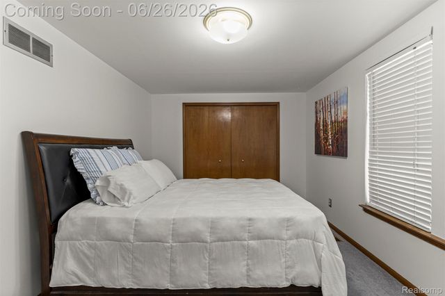17520 Laurel Drive, Livonia, MI 48152