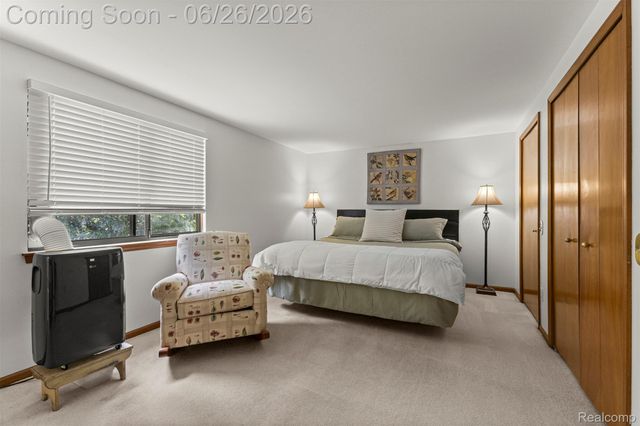 17520 Laurel Drive, Livonia, MI 48152