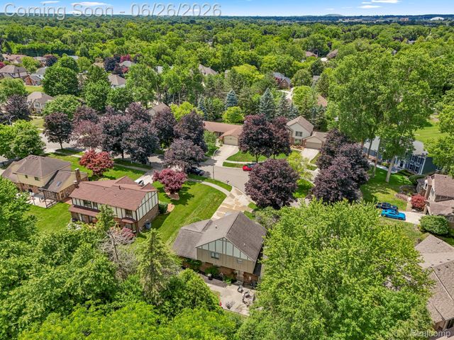 17520 Laurel Drive, Livonia, MI 48152