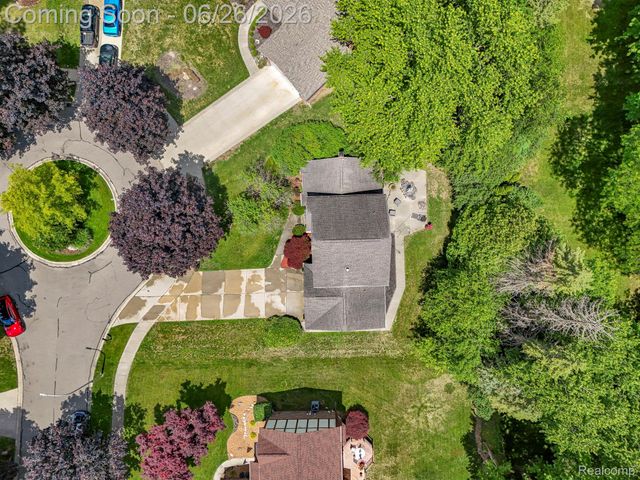 17520 Laurel Drive, Livonia, MI 48152