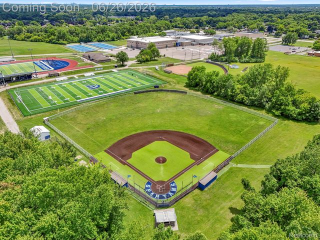 17520 Laurel Drive, Livonia, MI 48152