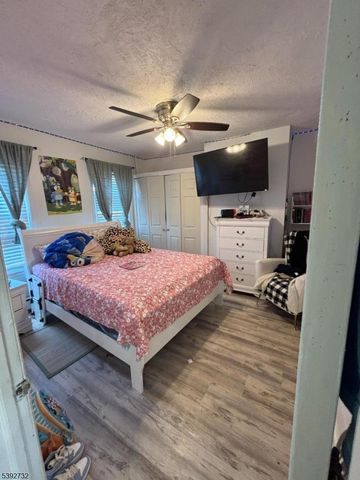 154 Sayre St, Elizabeth City, NJ 07208