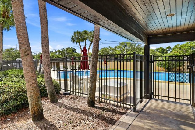 2685 SABAL SPRINGS CIRCLE 105, Clearwater, FL 33761
