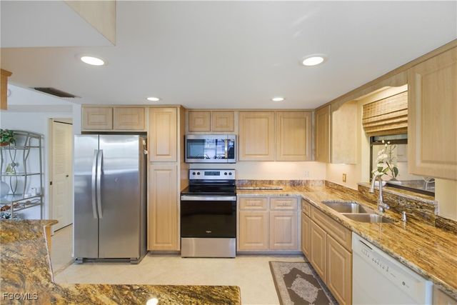 3255 Sugarloaf Key RD 31C, Punta Gorda, FL 33955