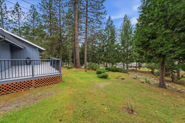 16631 Oscar Dr, Grass Valley, CA 95949