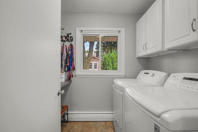 212 Parkway DRIVE, South Milwaukee, WI 53172