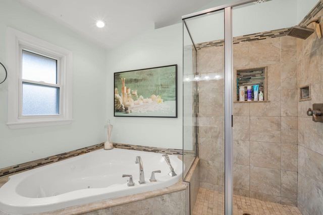 212 Parkway DRIVE, South Milwaukee, WI 53172