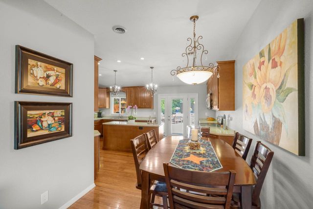 212 Parkway DRIVE, South Milwaukee, WI 53172