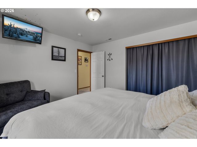 58400 4-K OVERLOOK Ln, John Day, OR 97845