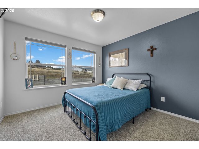 58400 4-K OVERLOOK Ln, John Day, OR 97845