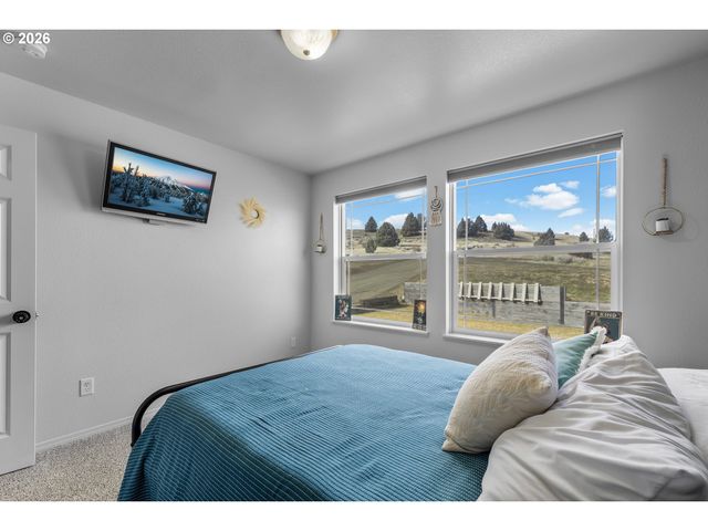 58400 4-K OVERLOOK Ln, John Day, OR 97845