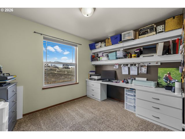 58400 4-K OVERLOOK Ln, John Day, OR 97845