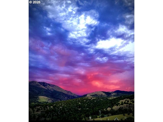 58400 4-K OVERLOOK Ln, John Day, OR 97845