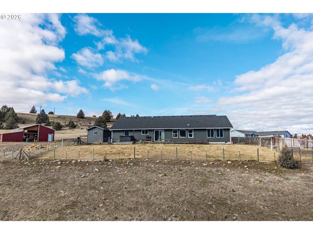 58400 4-K OVERLOOK Ln, John Day, OR 97845