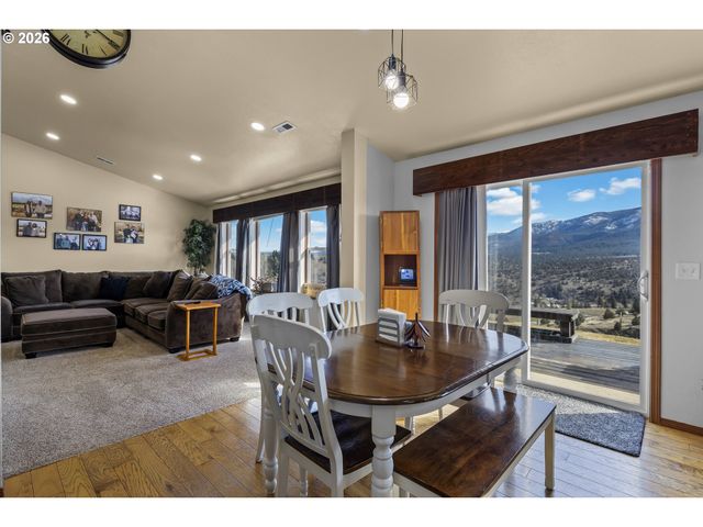 58400 4-K OVERLOOK Ln, John Day, OR 97845