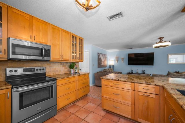 520 SANDY HOOK ROAD, Palm Harbor, FL 34683