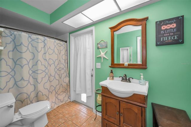 520 SANDY HOOK ROAD, Palm Harbor, FL 34683
