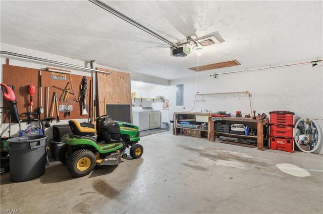315 Roosevelt AVE, Lehigh Acres, FL 33936