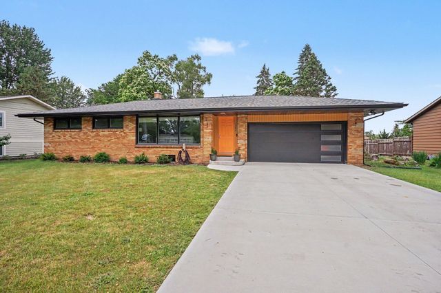 1089 Legion Park Drive, Holland, MI 49423